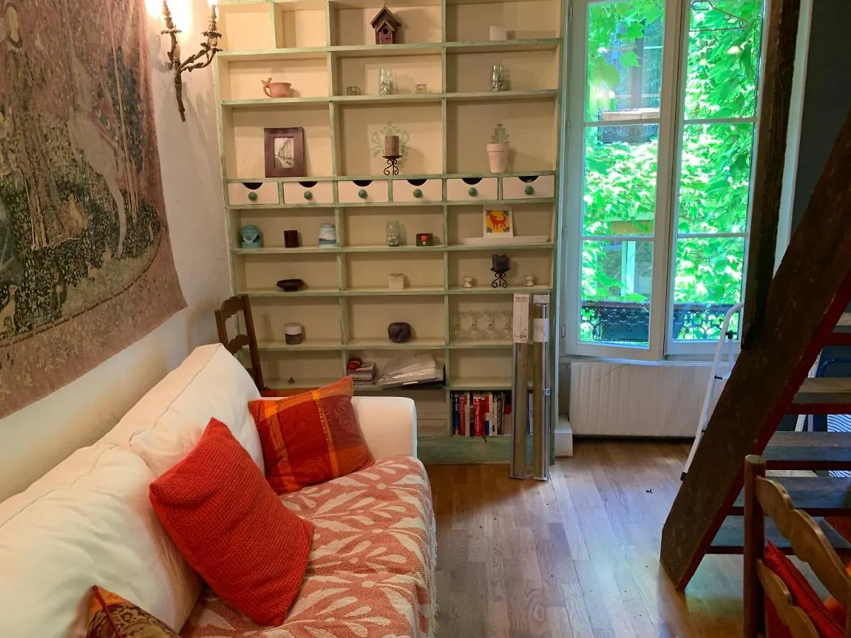 شقة Charming Latin Quarter Courtyard Duplex For Four باريس فرنسا